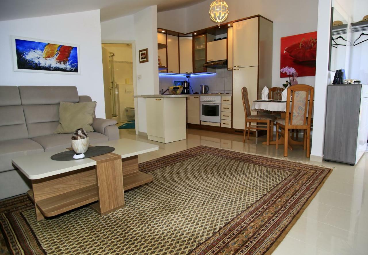 Apartment Panorama *